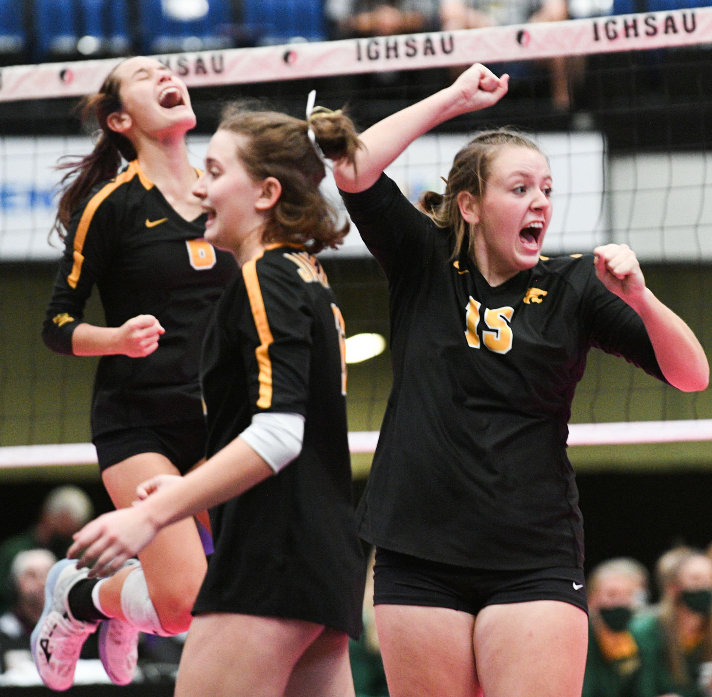 110320-qc-spt-state-volleyball-083